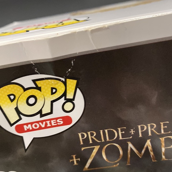 Funko Pop! Movies | Pride and Prejudice Zombies #271: Mrs. Featherstone - Figure - Picture 10 of 14